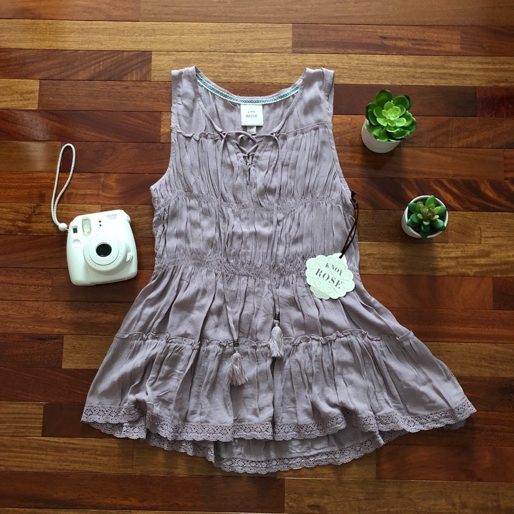 Mauve tank with lace detailing